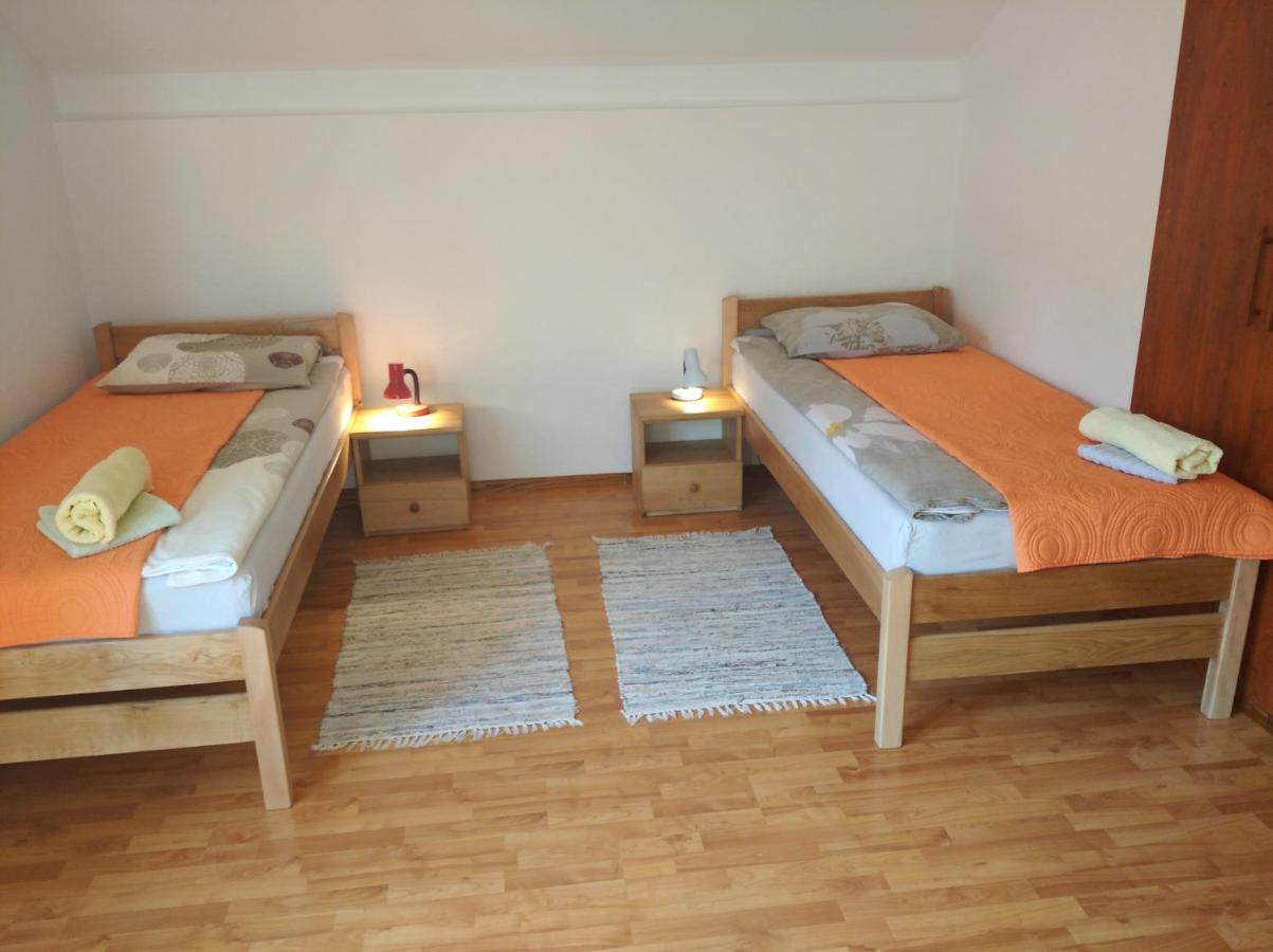 Rooms "Nada Zunic" Книн Екстер'єр фото